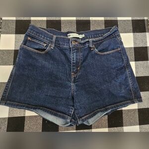 Women's Levi's Size 10 Shorts